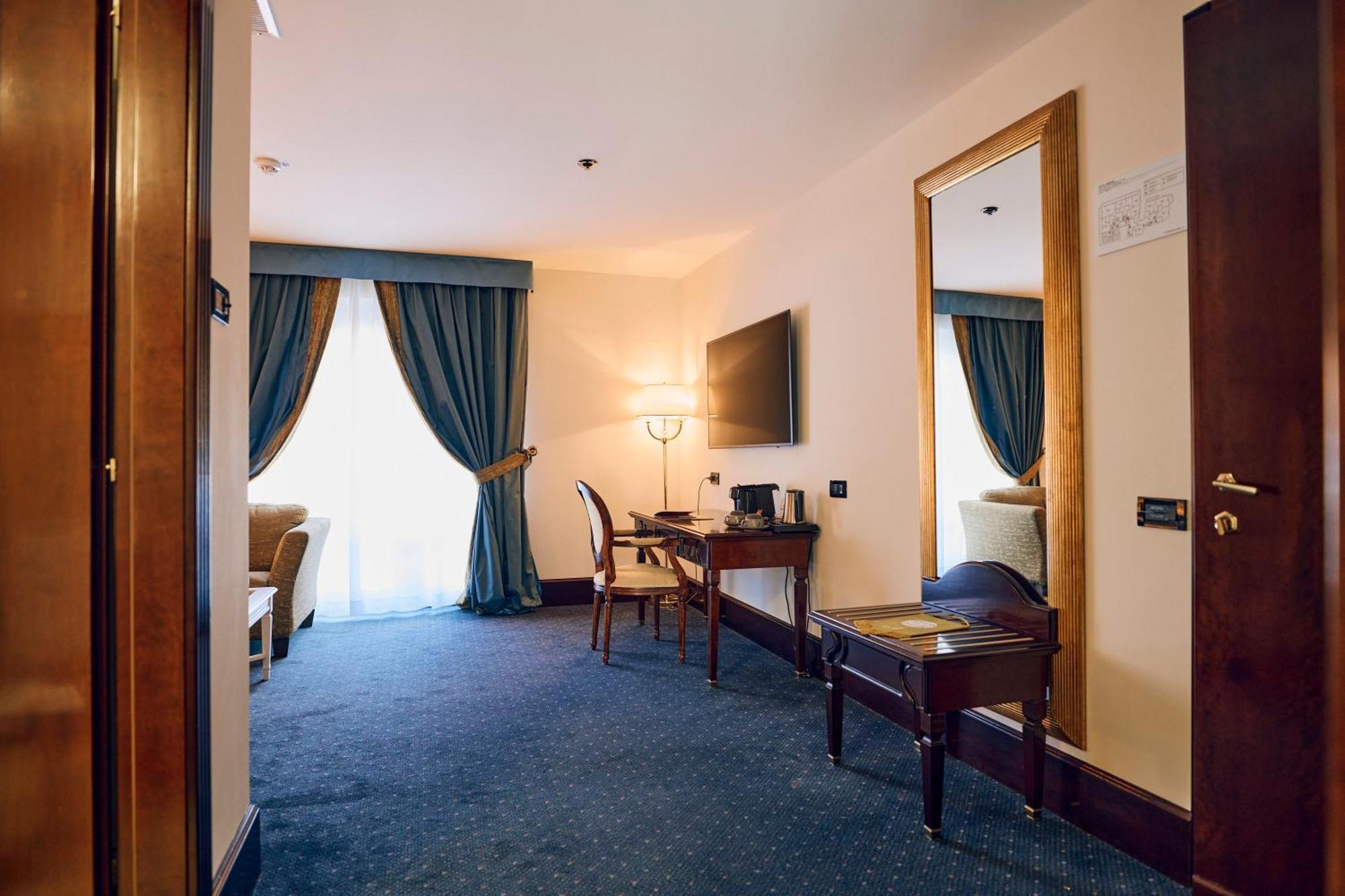 Arbiana Heritage Hotel ラブ 部屋 写真